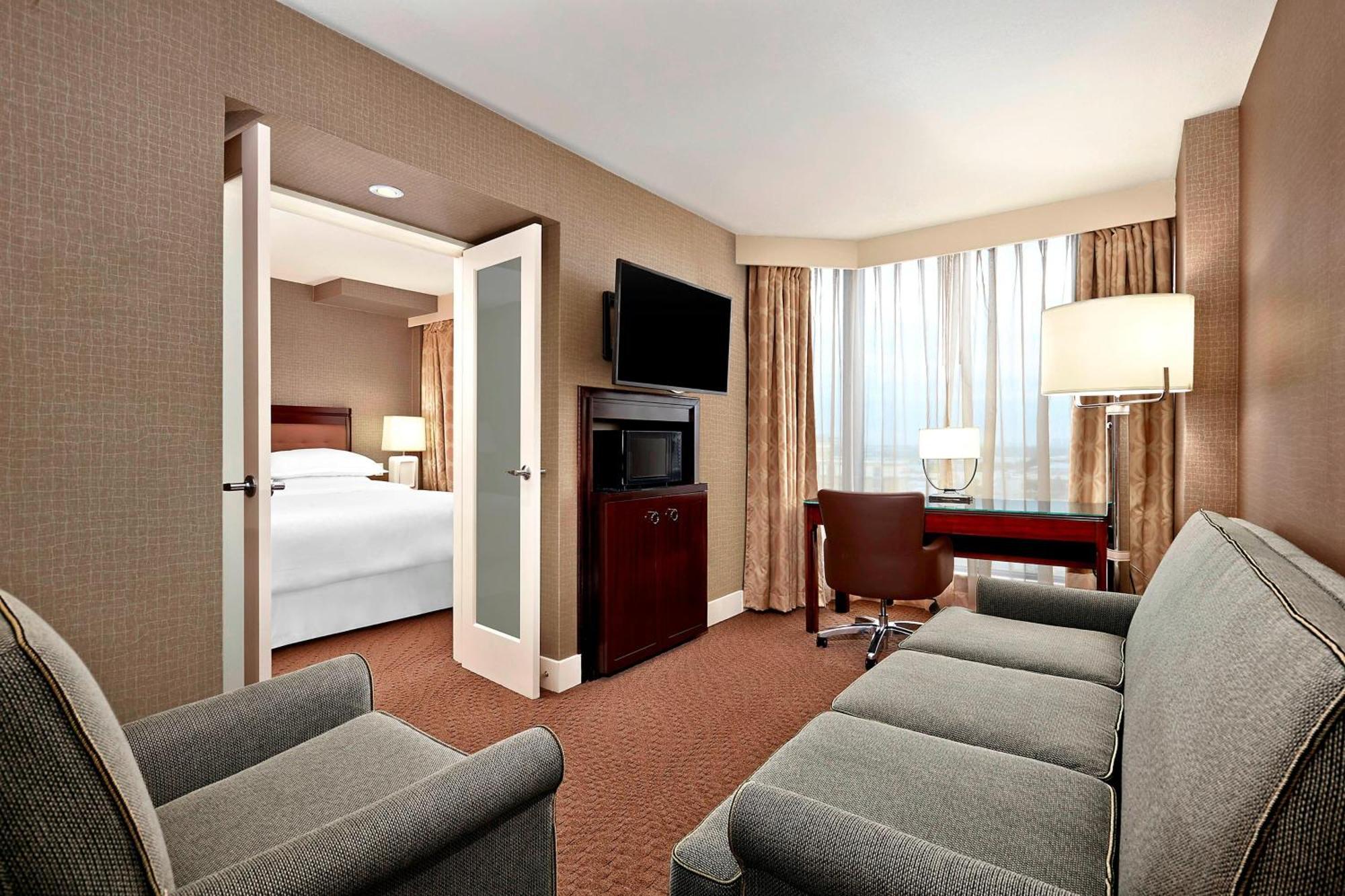 Sheraton Parkway Toronto North & Hotel Richmond Hill