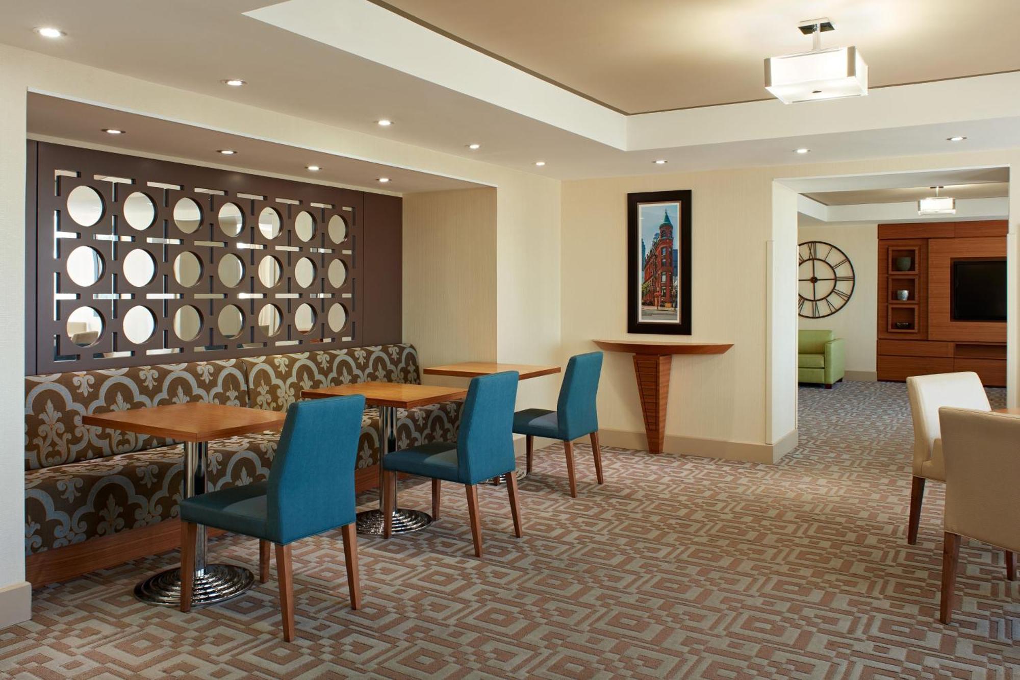 Sheraton Parkway Toronto North & 4* Richmond Hill