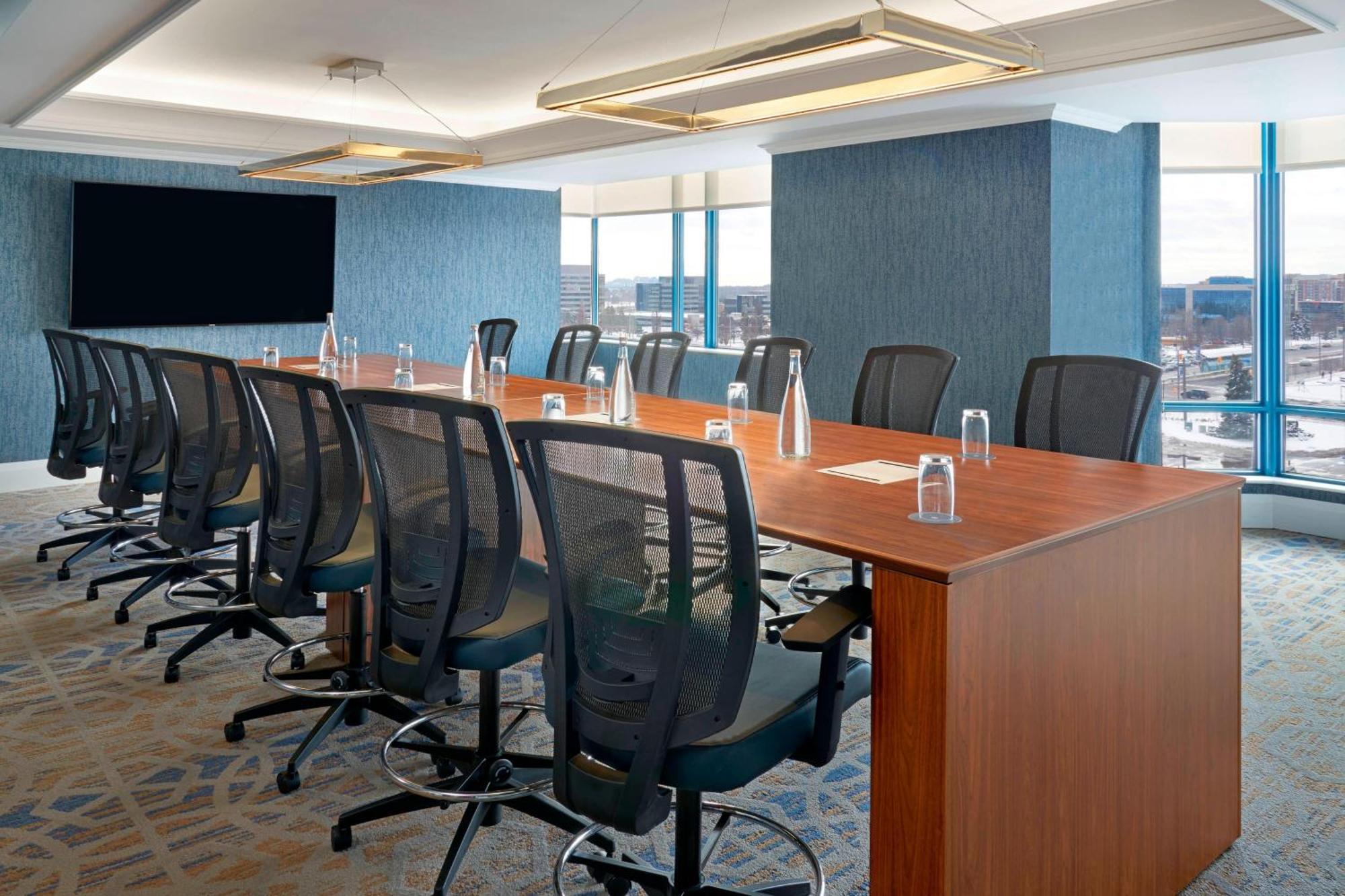 Sheraton Parkway Toronto North & Hotel 4*