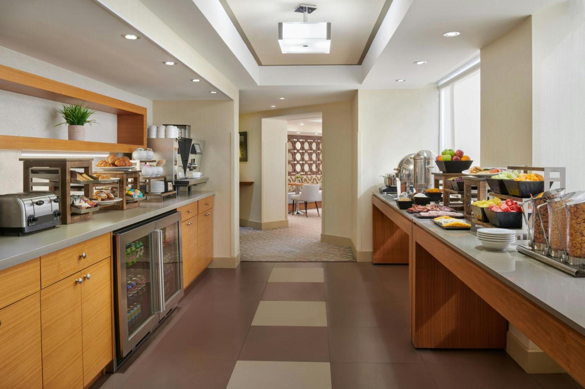 Hotel Sheraton Parkway Toronto North & 4*