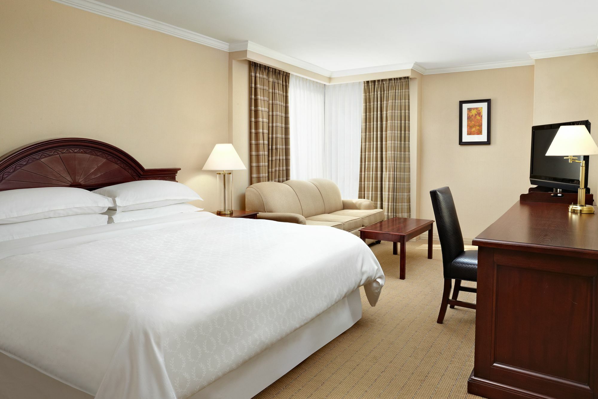 Hotel Sheraton Parkway Toronto North & 4*